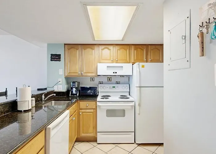 Stunning Oceanfront With Private Balcony Access Pools & Game Ocean City