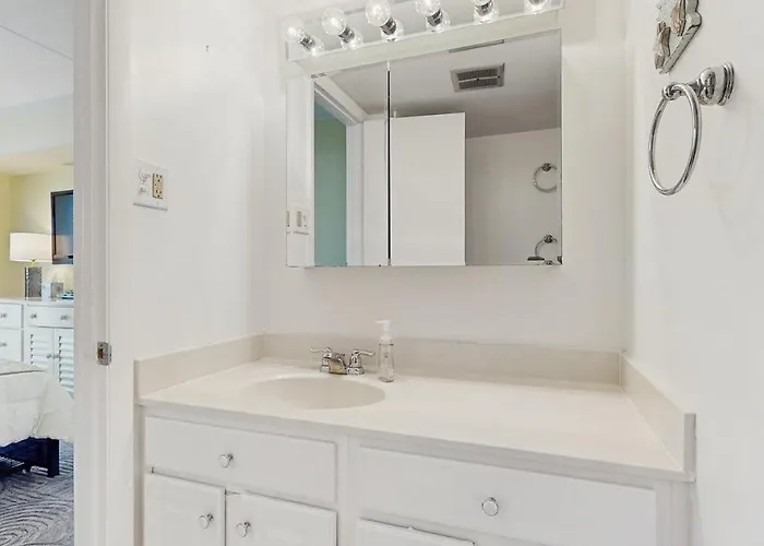 Holiday home Stunning Oceanfront With Private Balcony Access Pools & Game Ocean City